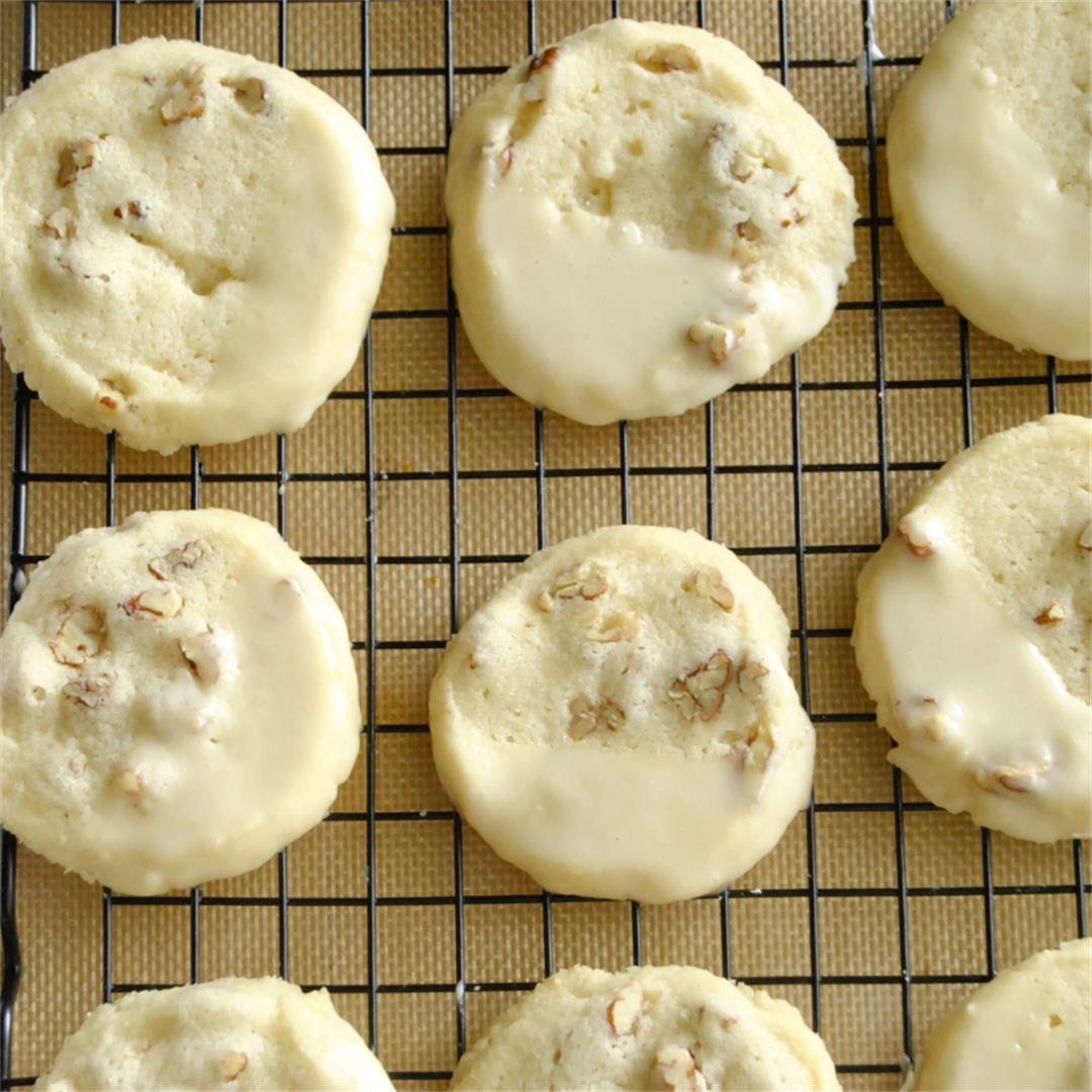 Maple Pecan Shortbread Cookies