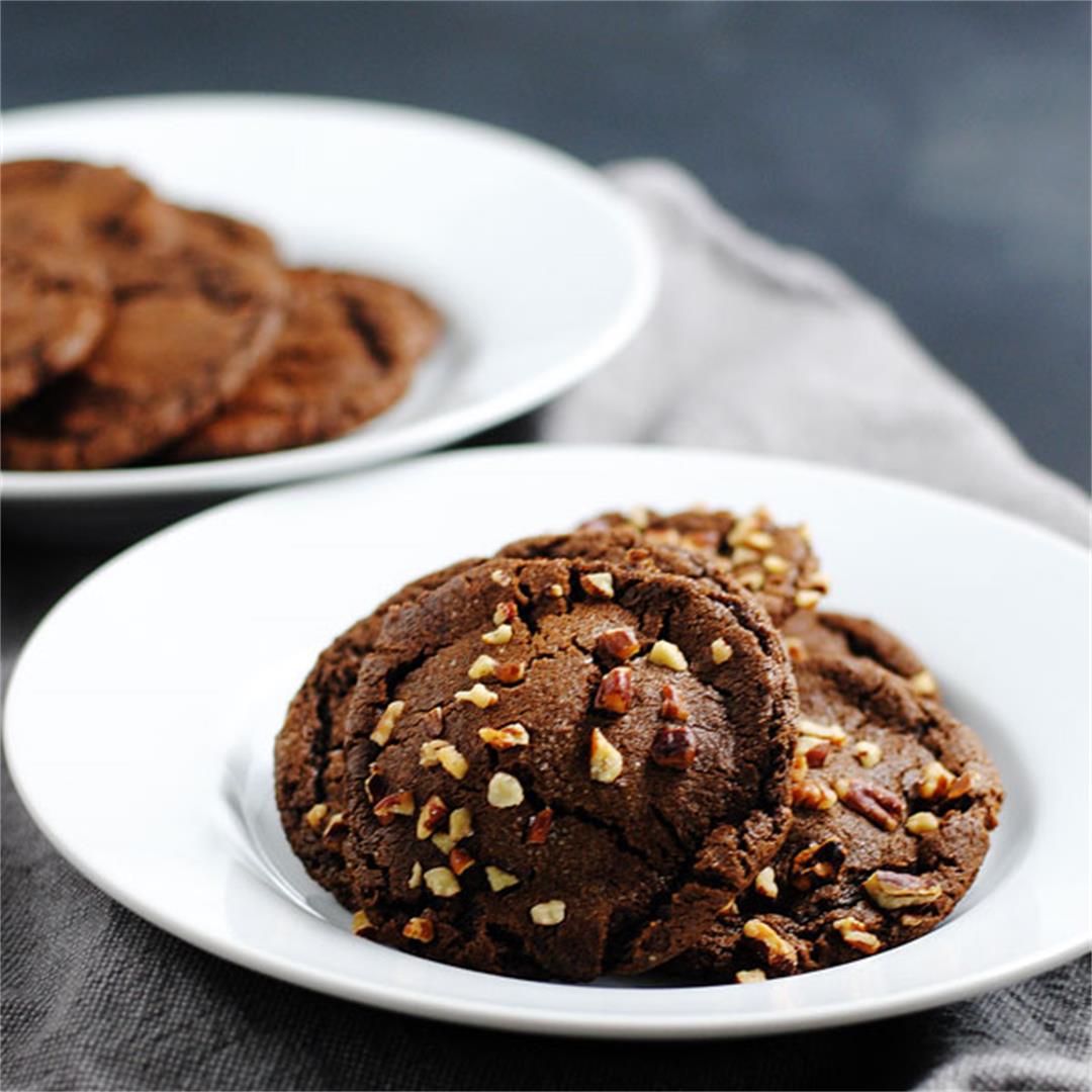 Caramel-filled chocolate cookies