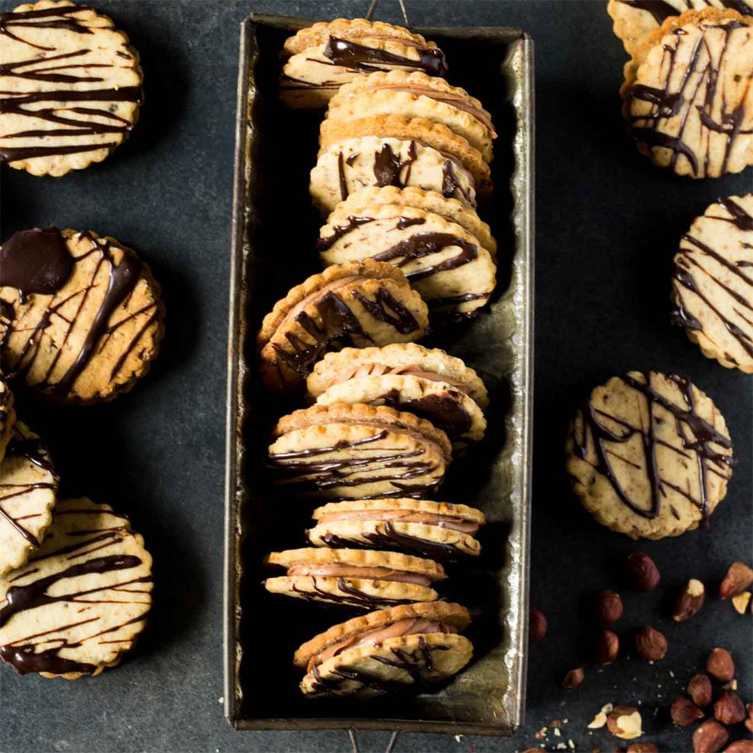 Hazelnut Cookies with Nutella Filling