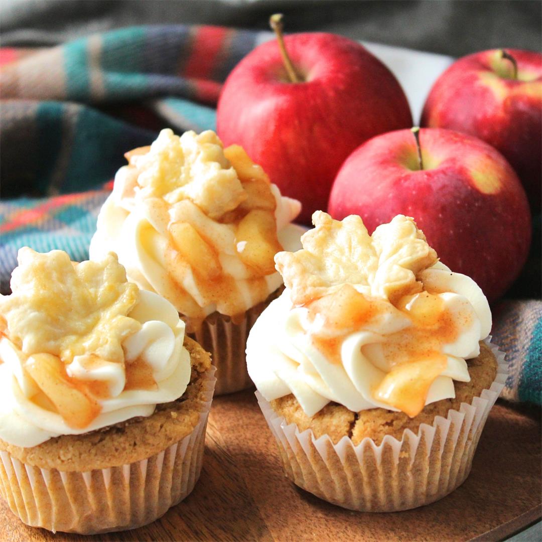 Apple Cinnamon Cupcakes with Cream Cheese Frosting