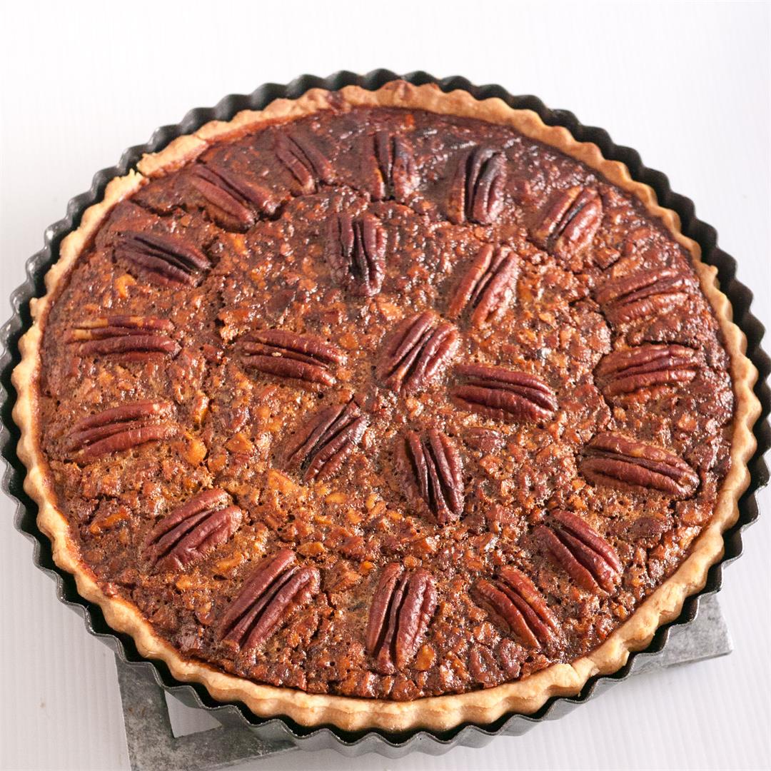 Classic Pecan Pie with Golden Syrup