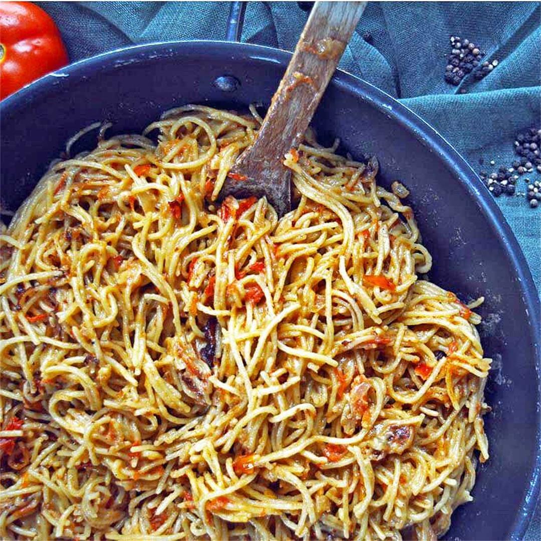 Fried Spaghetti with Cheddar, Tomato, and Onion