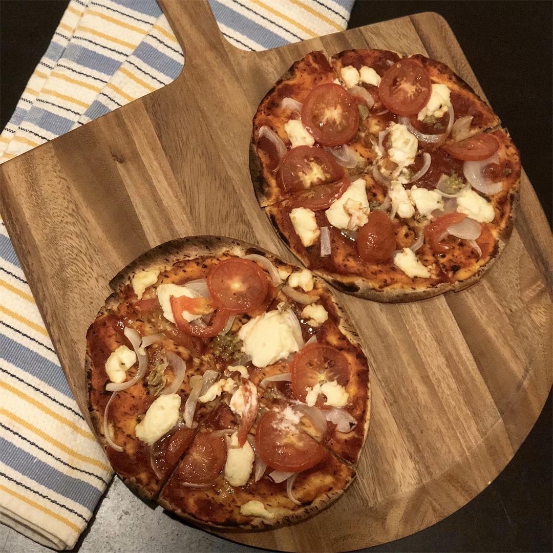 Easy Homemade Vegetarian Pizza