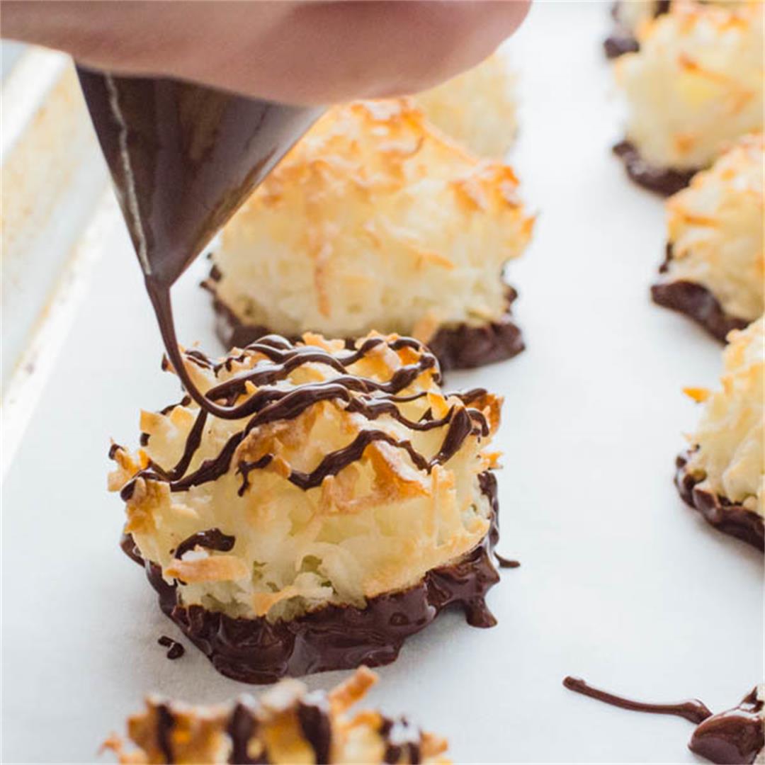 Chewy Coconut Macaroons