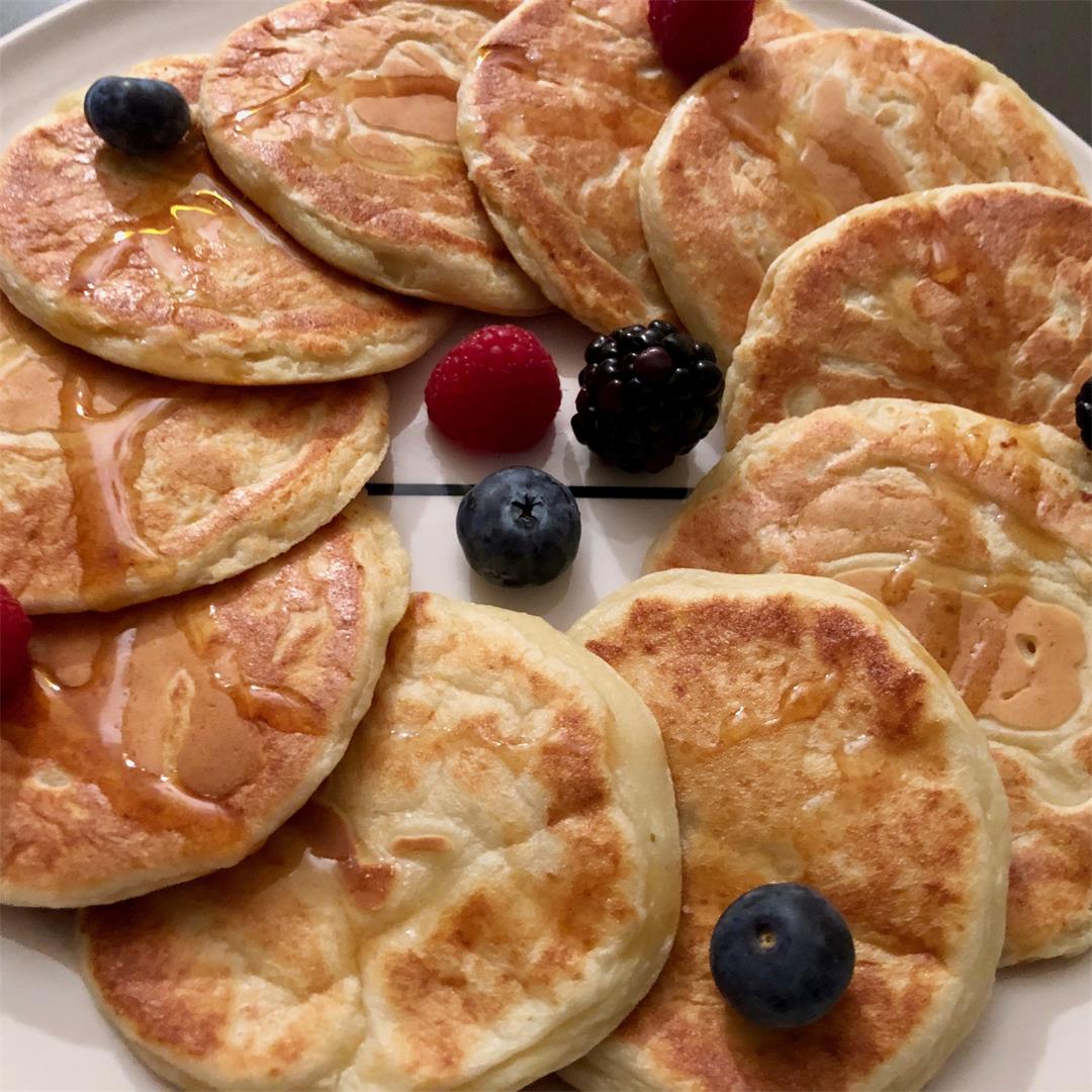 American ricotta-lemon pancakes with buttermilk