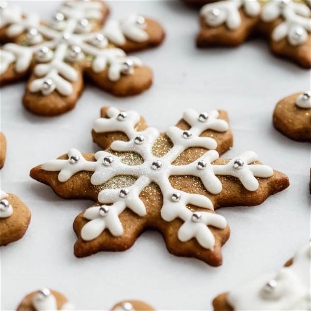 Healthier Easy Gingerbread Cookies