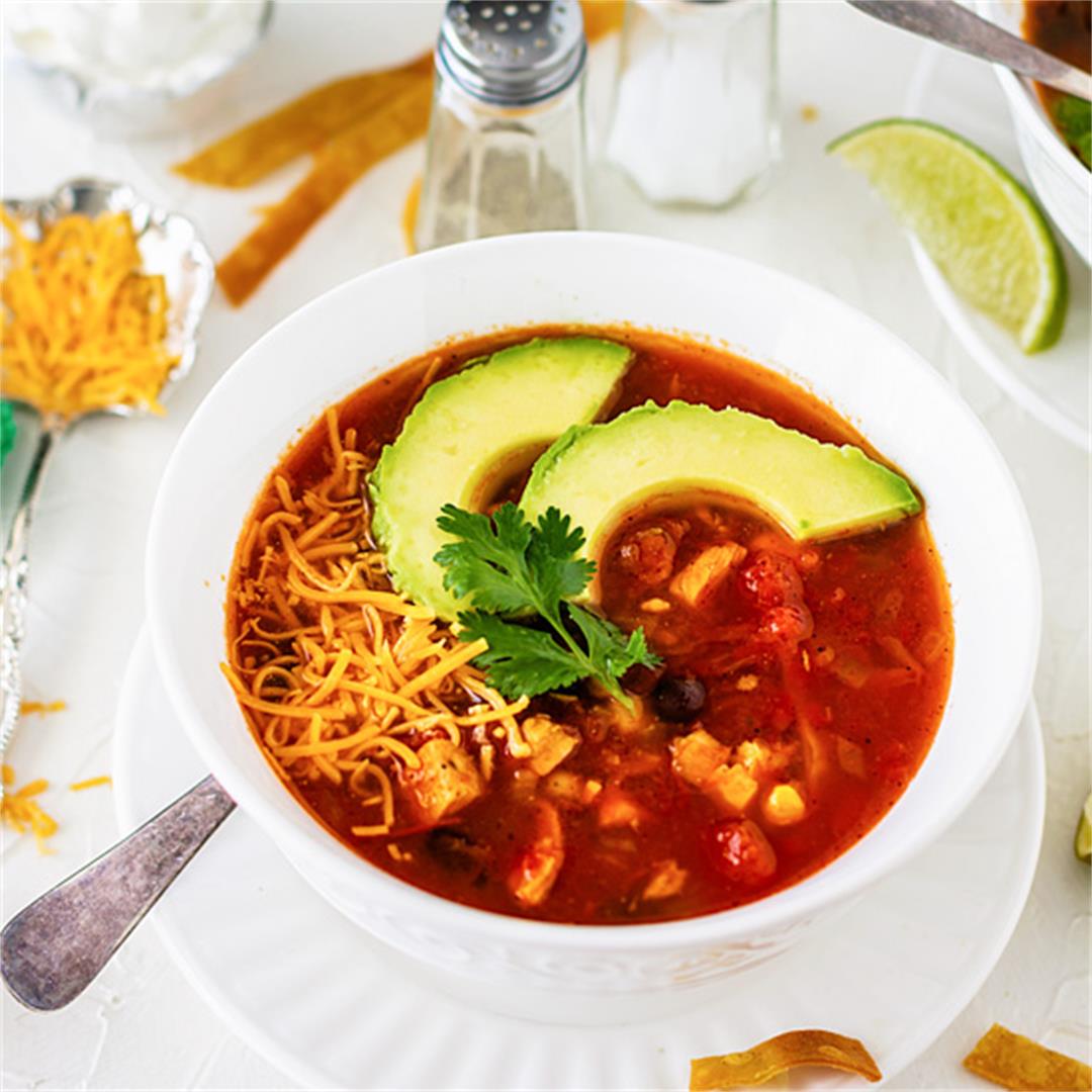 Mexican Quick and Easy Homemade Chicken Tortilla Soup