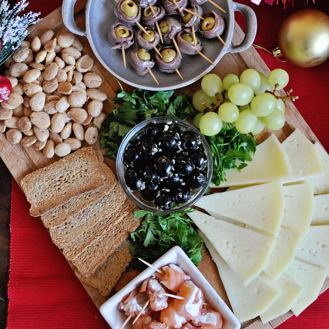 The Perfect Spanish Party Platter