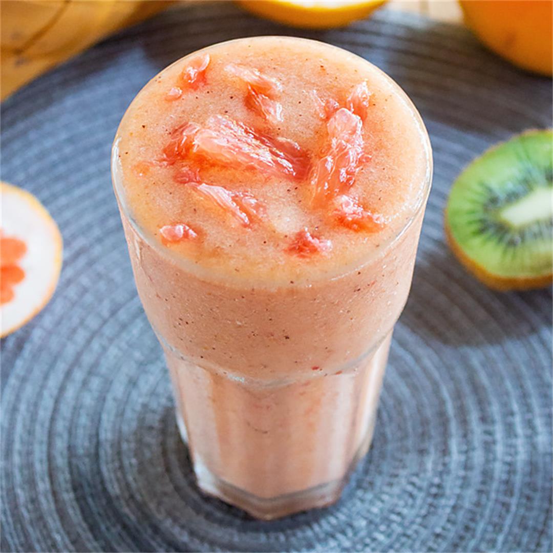 This is a super healthy detox smoothie made