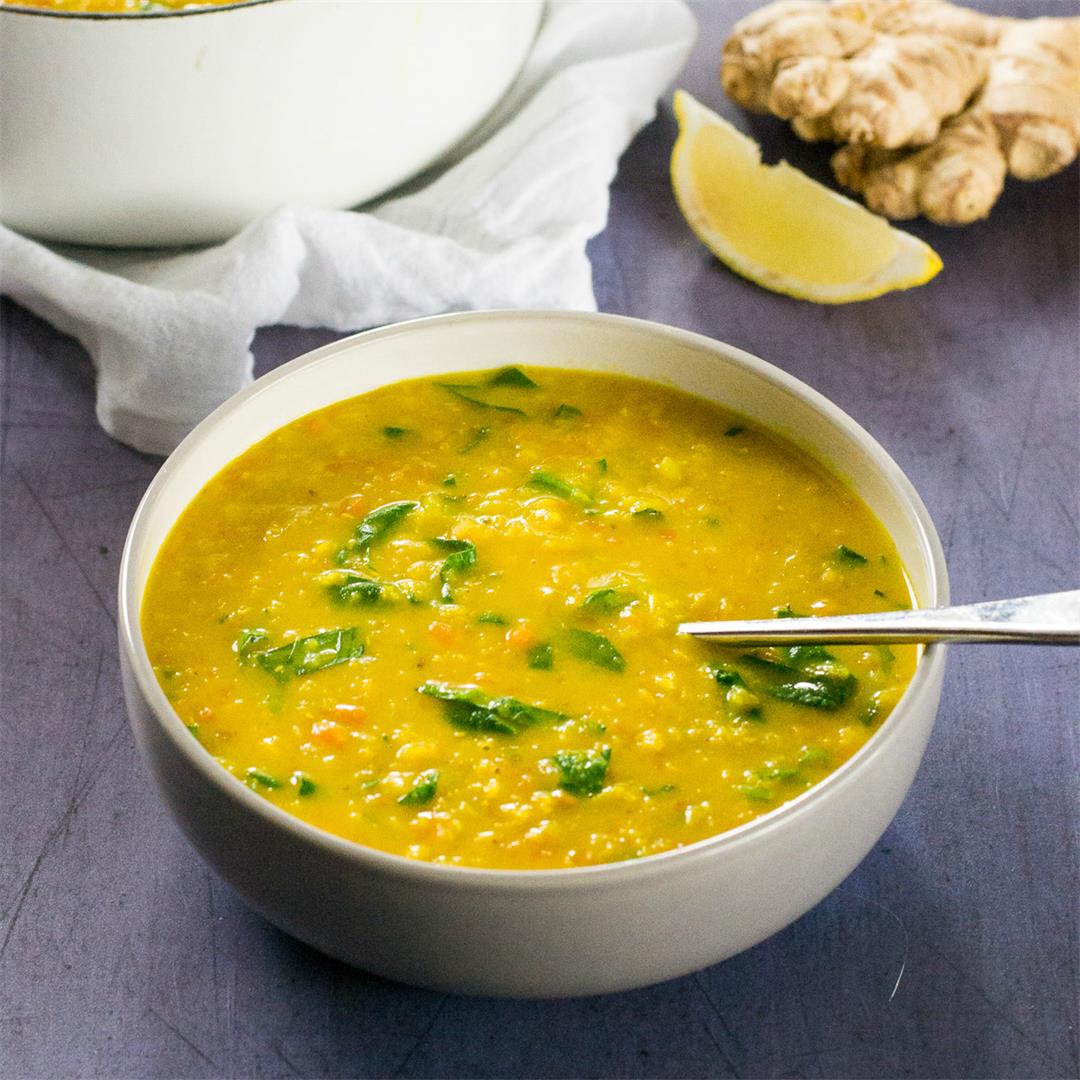 Vegan Lentil Soup with turmeric & ginger