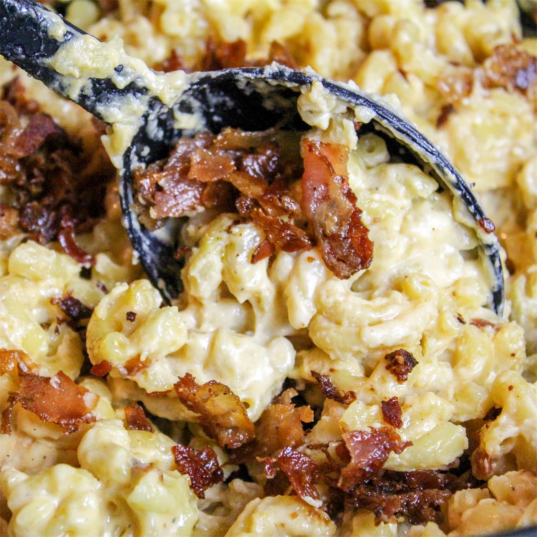 Slow Cooker Mac and Cheese with Bacon