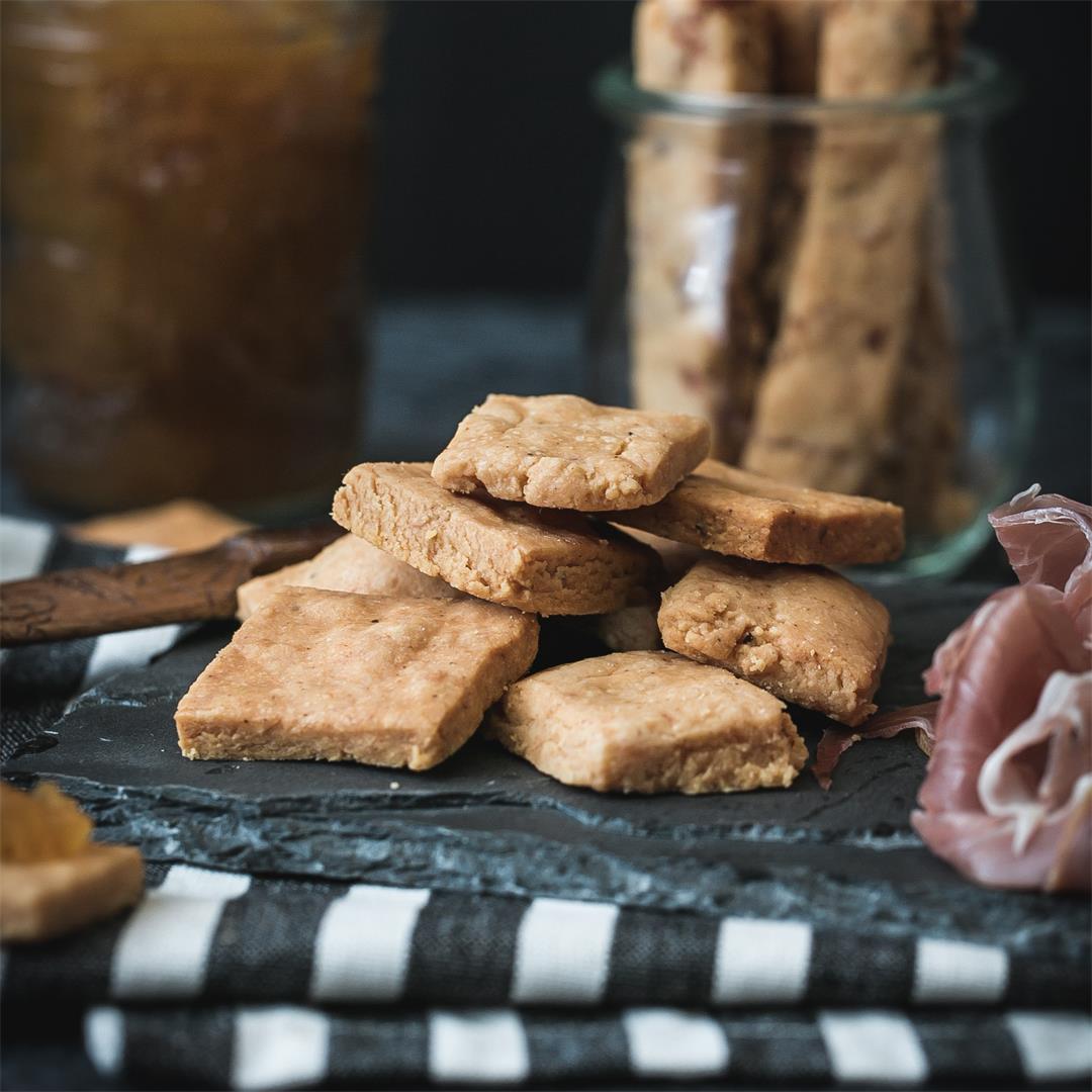 Proscuitto and Manchego Cheese Crackers