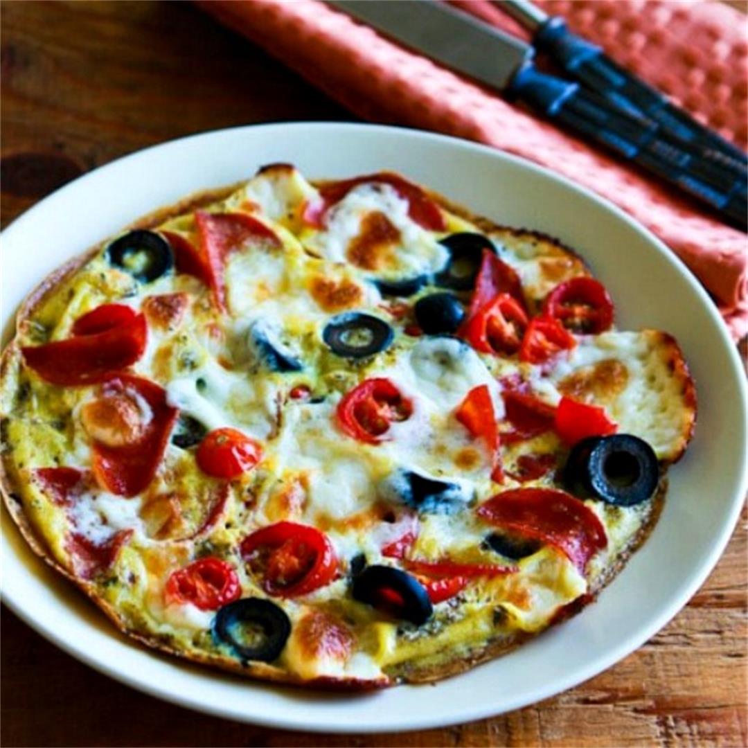 Low-Carb Egg-Crust Breakfast Pizza