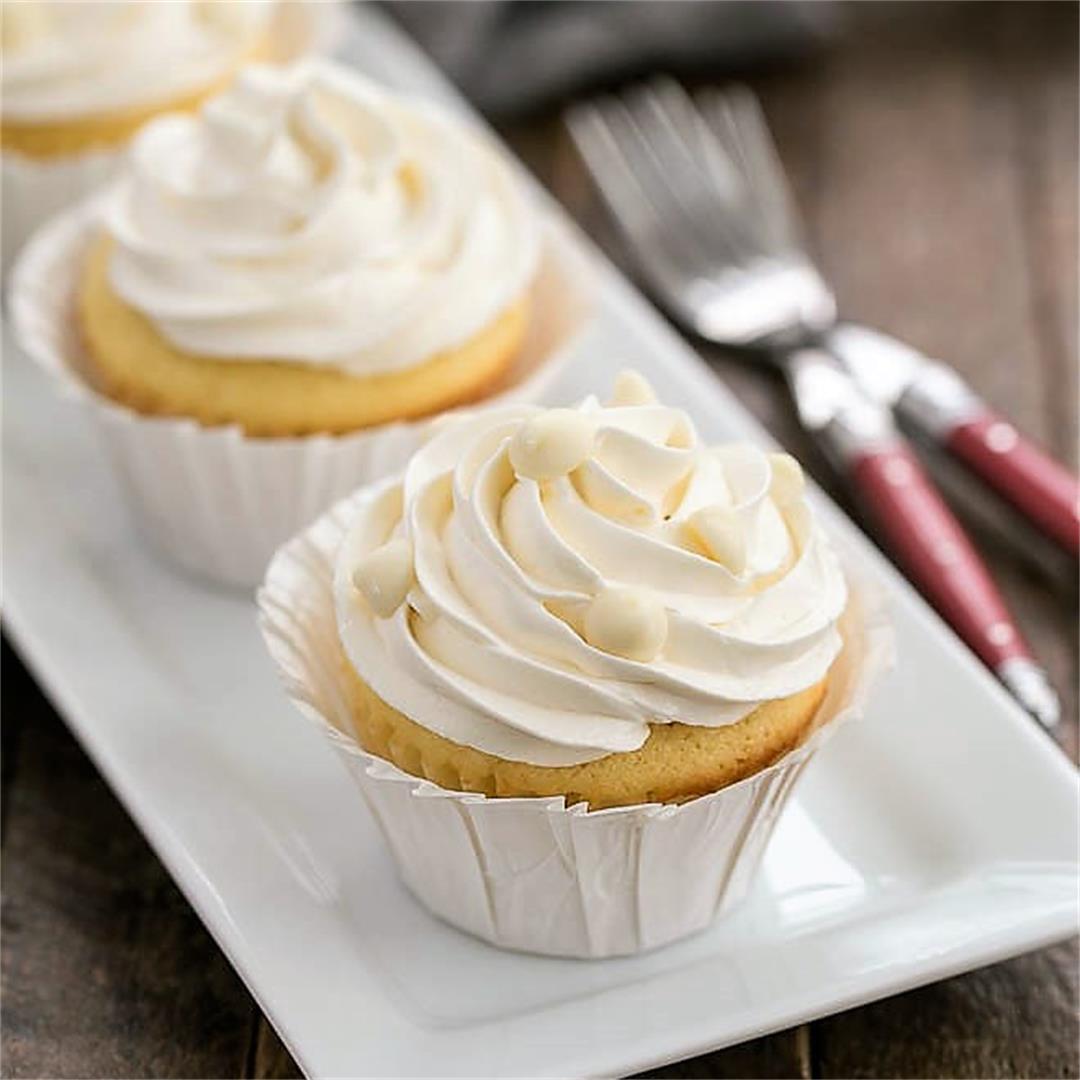 Vanilla Cupcakes with White Chocolate Buttercream