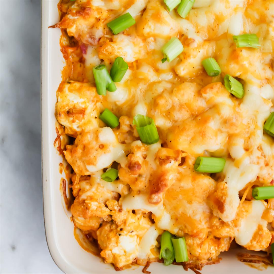 Buffalo Cauliflower Dip - low carb, spicy and delicious!