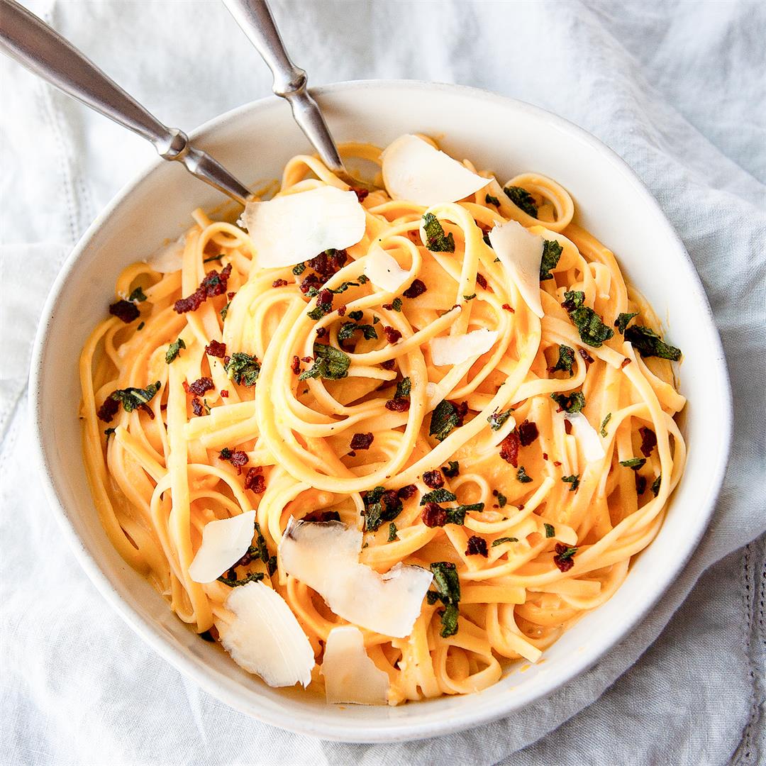 Creamy Butternut Squash Pasta with Bacon and Crispy Sage