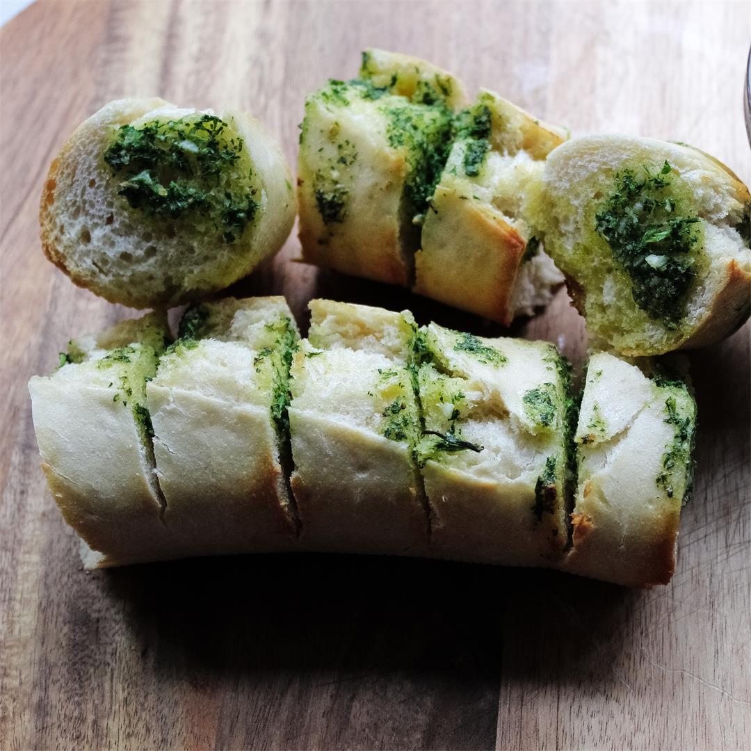 Easy vegan garlic bread