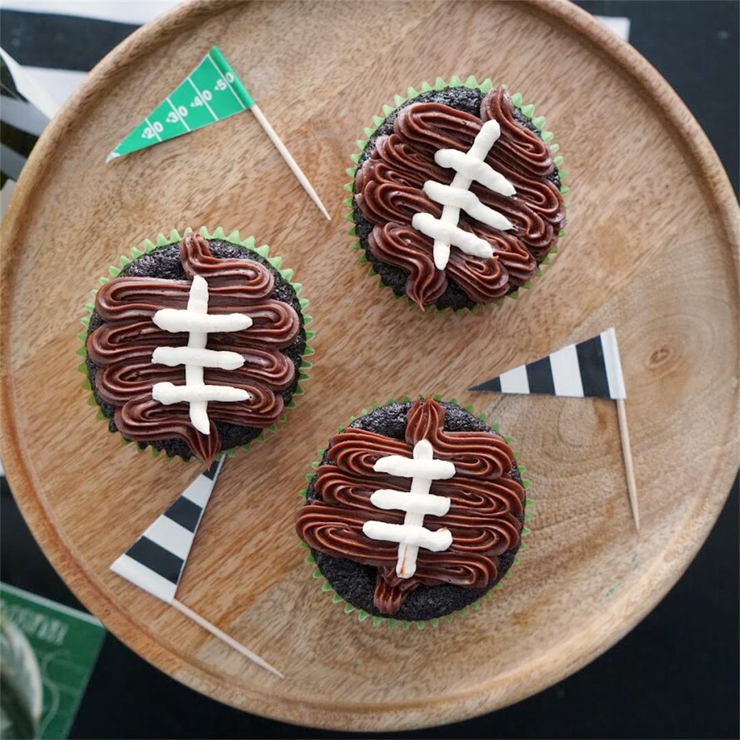 How to make Football cupcakes
