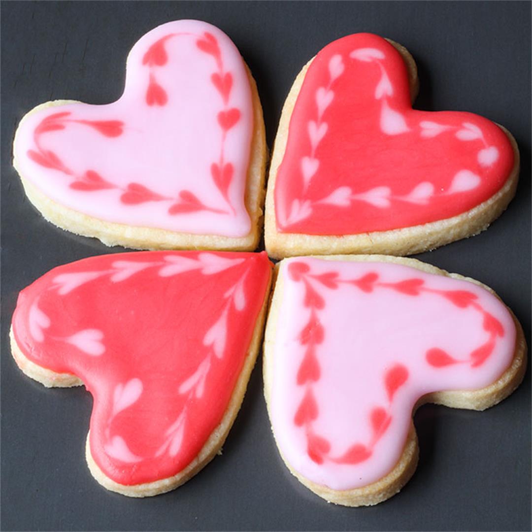 Iced Sweetheart Biscuits