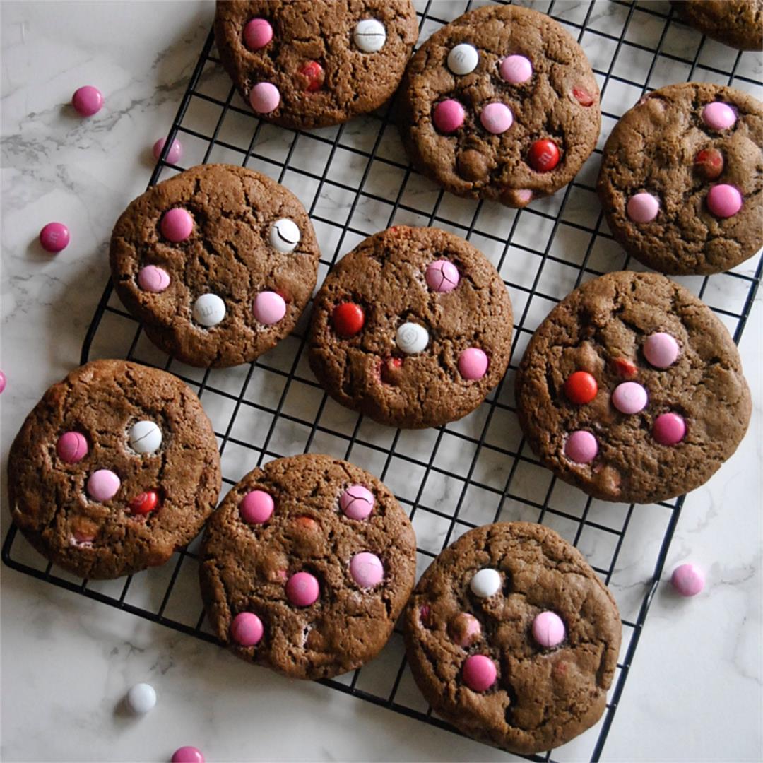 Easy Chocolate M&M Cookies