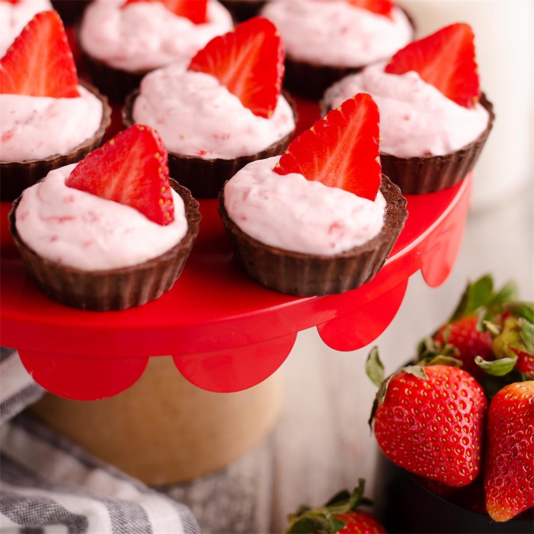 Strawberry Dark Chocolate Mini Dessert Cups