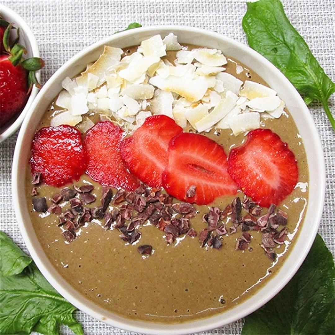 Chocolate Spinach Strawberry Smoothie Bowl