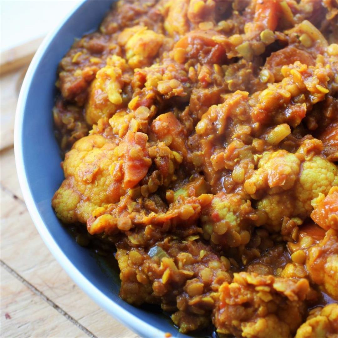 Vegan Indian - Lentil & Cauliflower Curry + GF Garlic Naan