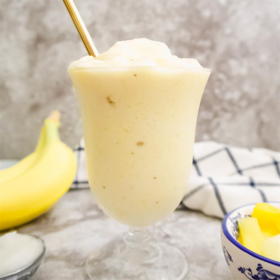 Pineapple and Banana Coconut Oil Smoothie (Paleo)