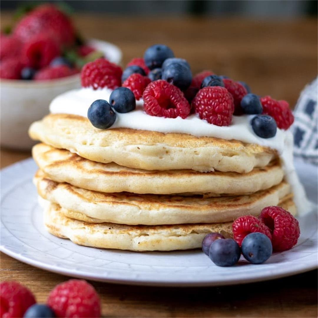 Vegan Pancakes (easy, fluffy, dairy free, eggless)