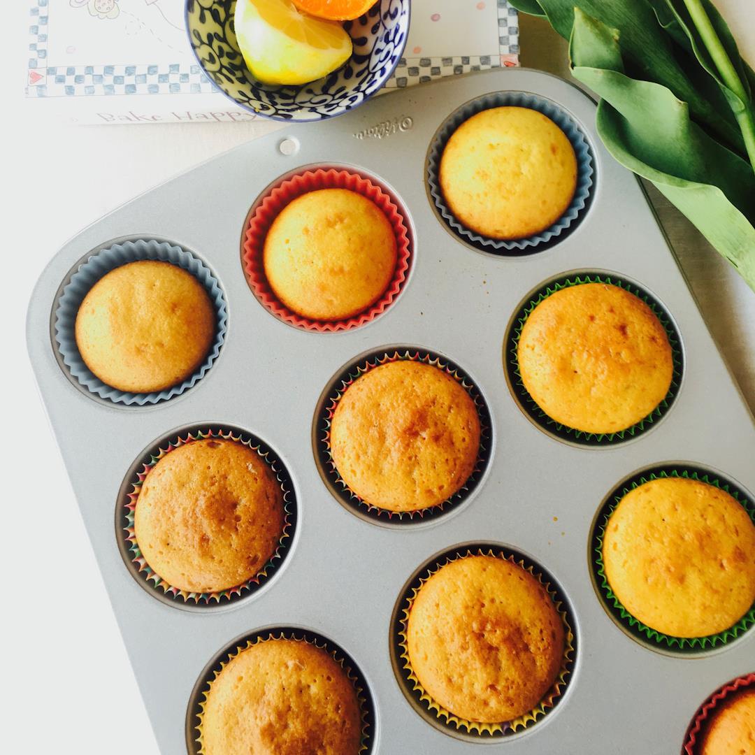 Orange and Lemon Cupcakes : Easy citrus cupcake recipe