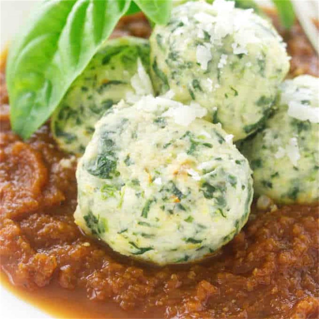 Malfatti in Tomato Sauce: Tender Homemade Dumplings