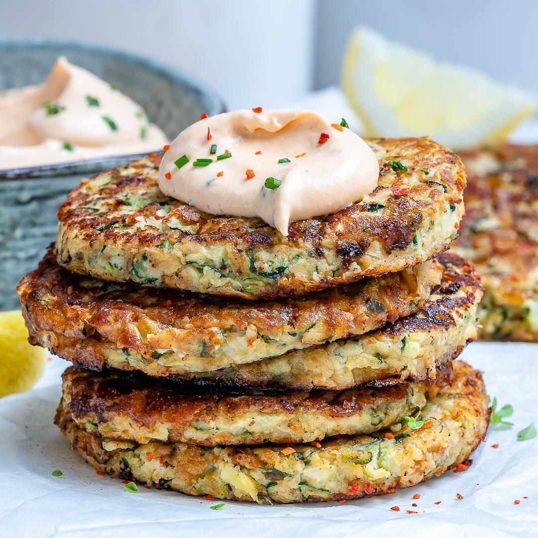 Cheesy Zucchini Fritters With Spicy Ranch Dip (Keto Recipe)