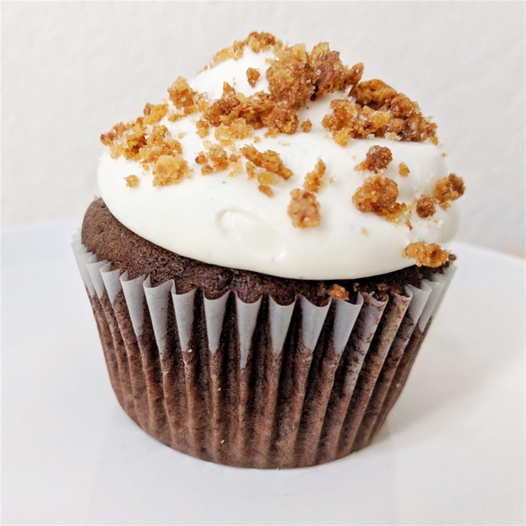 S'mores Cupcakes with Marshmallow Buttercream