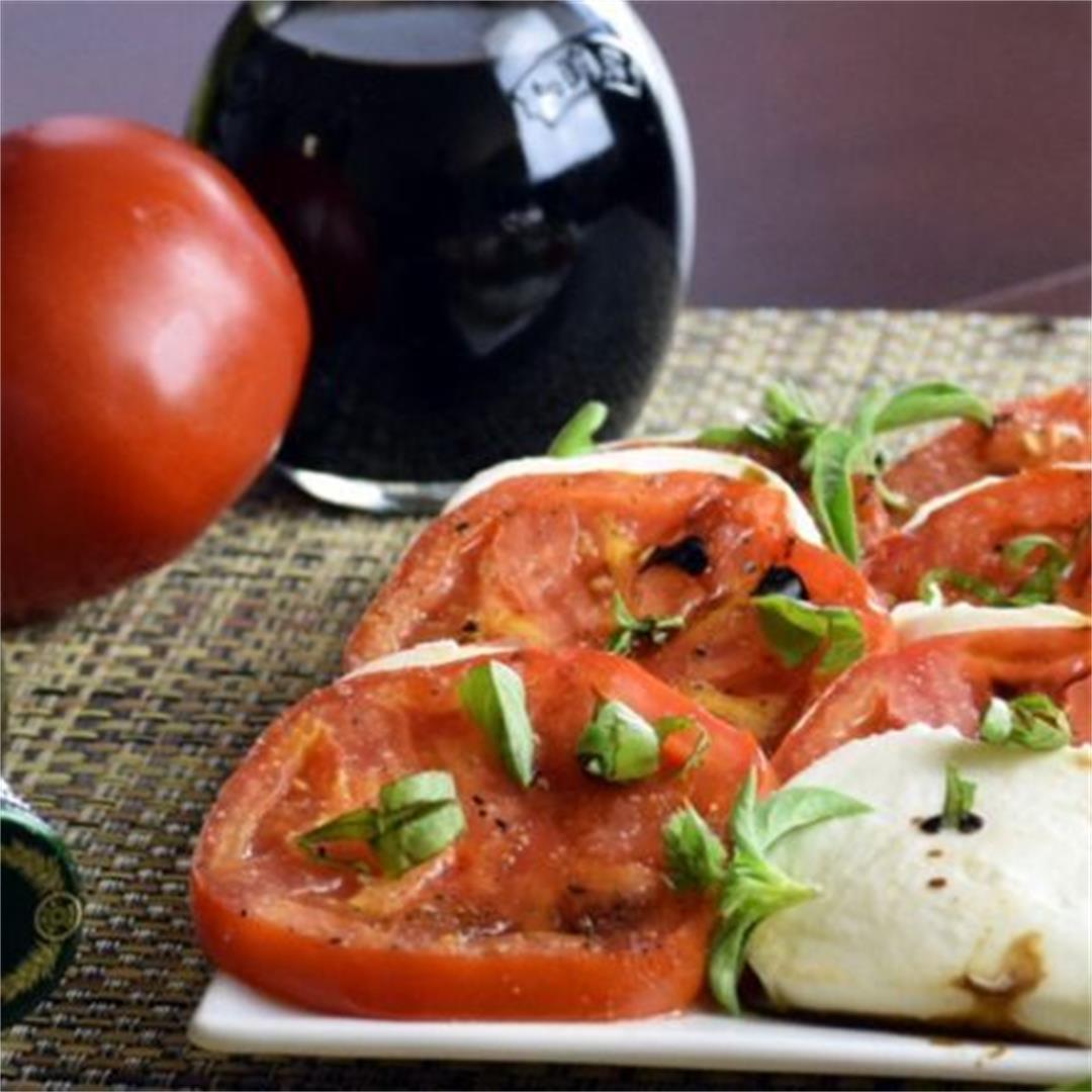 Grilled Tomato Caprese Salad