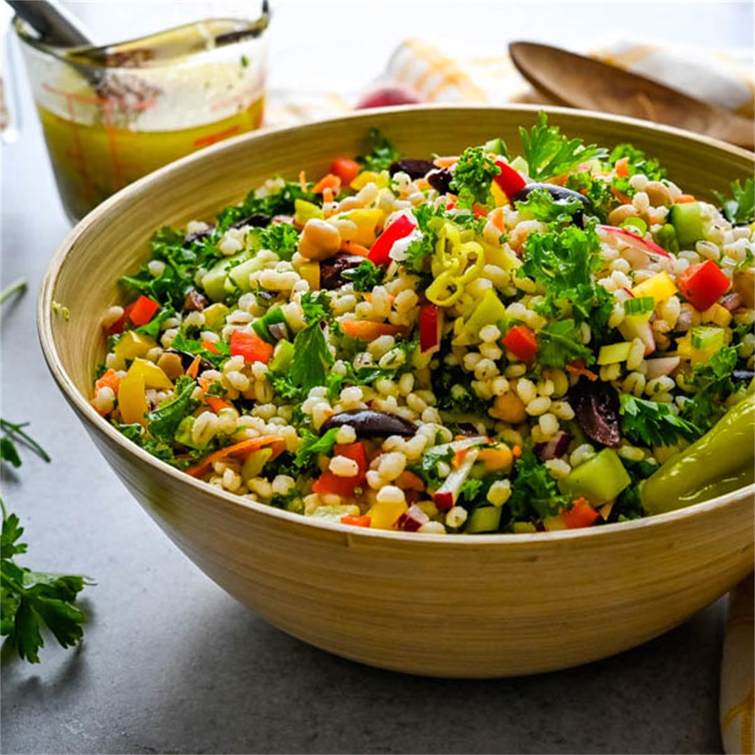 Healthy Pearl Barley and Kale Chopped Salad Recipe