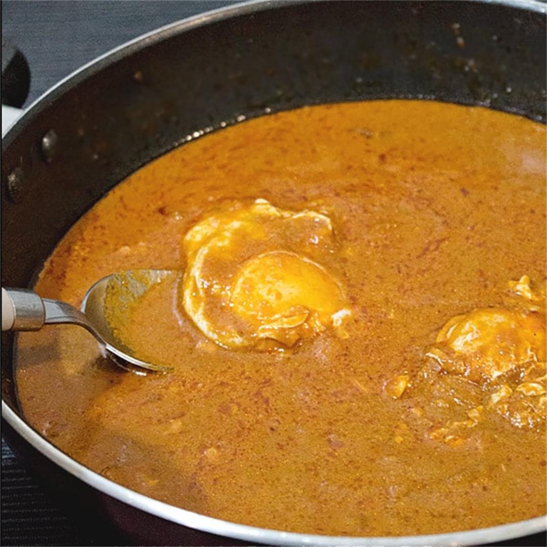 Goan Egg Curry Recipe [+Video] 🥘 MasalaHerb.com