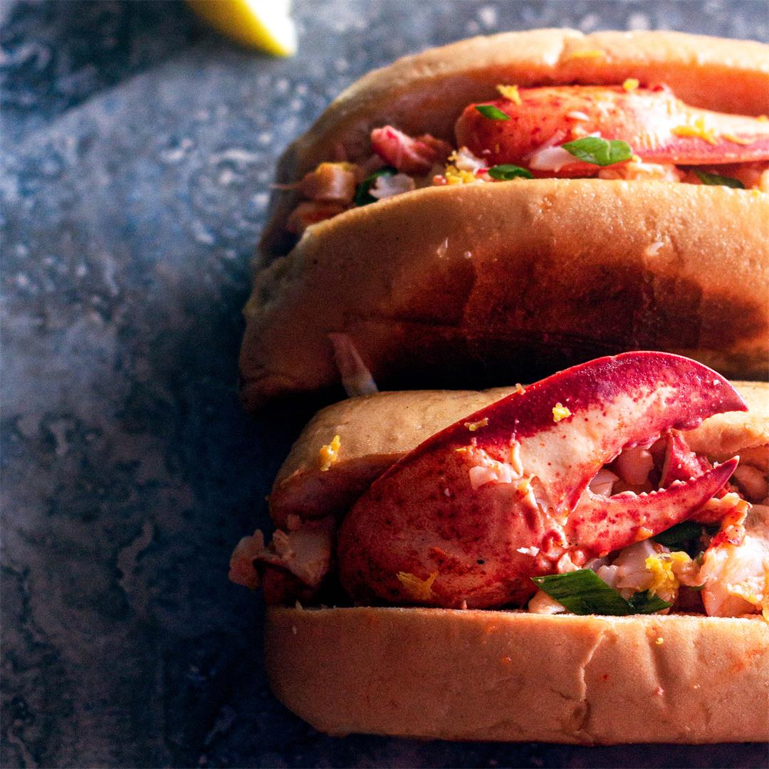 Warm Butter Lobster Rolls (Connecticut Style)