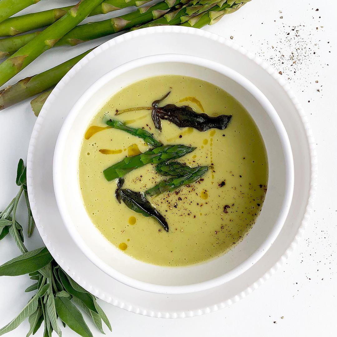 Creamy Vegan Asparagus Soup with Crispy Sage Leaves