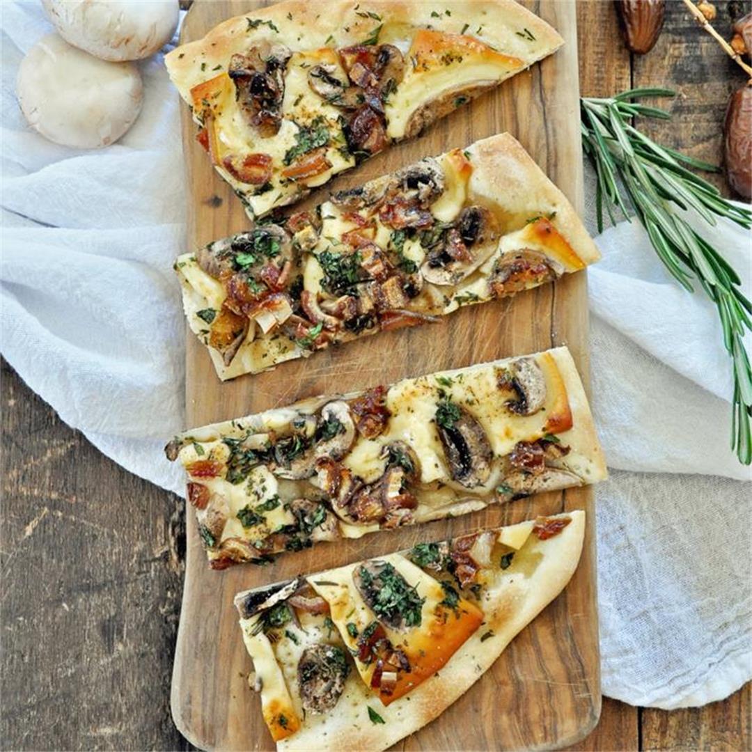 Spanish Flatbread with Manchego Cheese, Mushrooms & Dates Recip