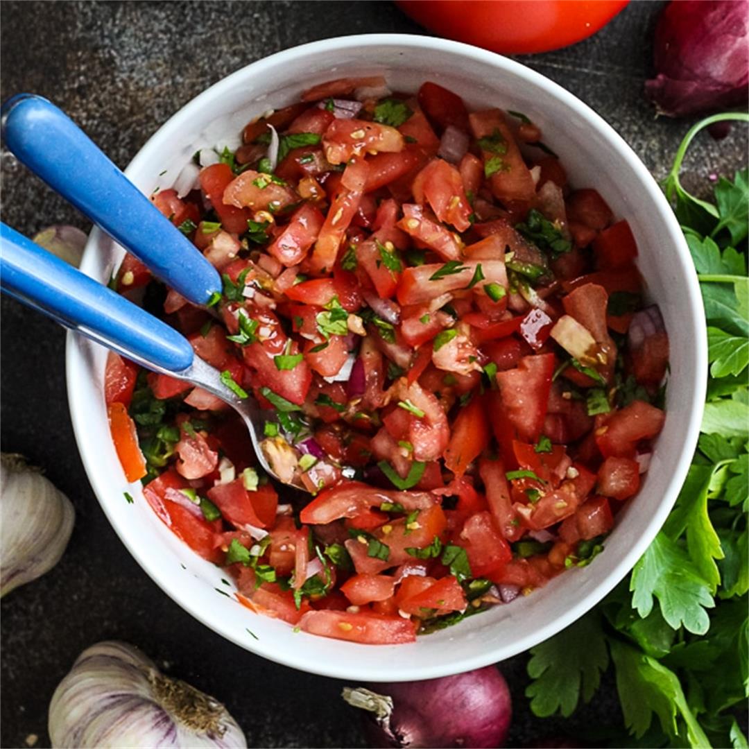 Fresh Tomato Salsa (Pico de Gallo Recipe) • Happy Kitchen