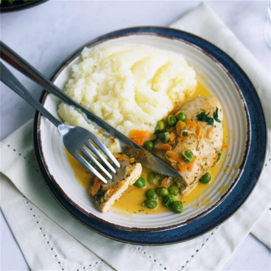 Braised Chicken Breast With Peas And Carrots