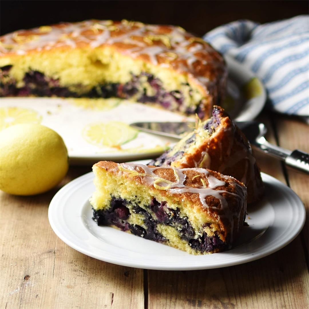 Easy Fresh Blueberry Cake Recipe