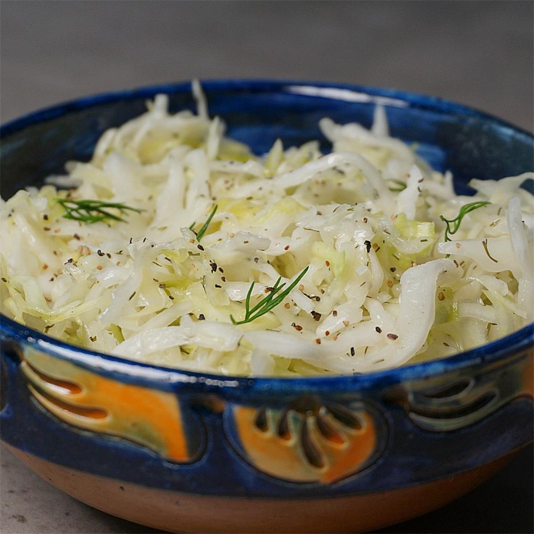 Romanian White Cabbage Salad