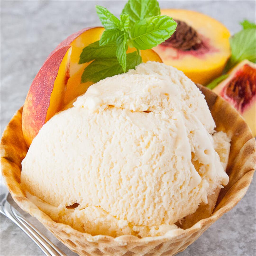 Homemade Fresh Peach Ice Cream
