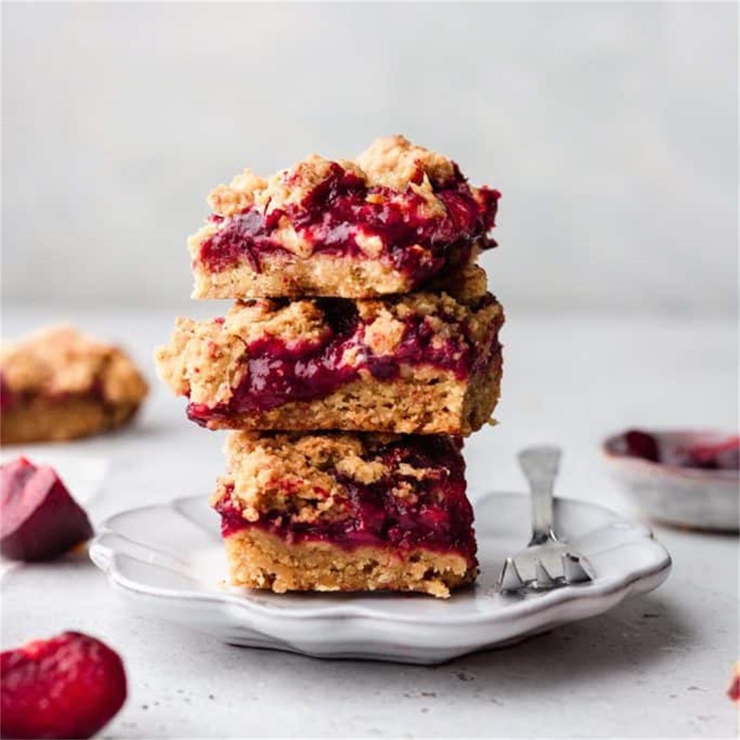 Metis® Fruit and Maple Crumble Bars