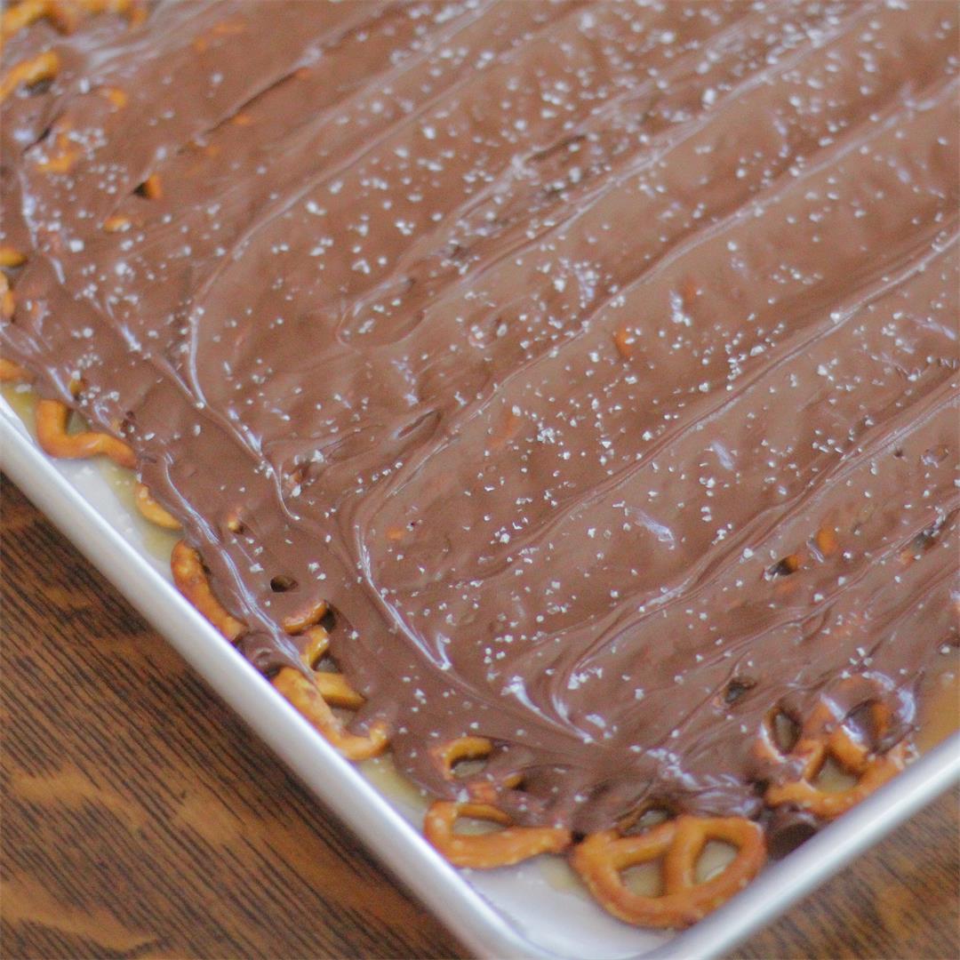 Salted Chocolate Caramel Pretzel Bark — Jenny Nicole