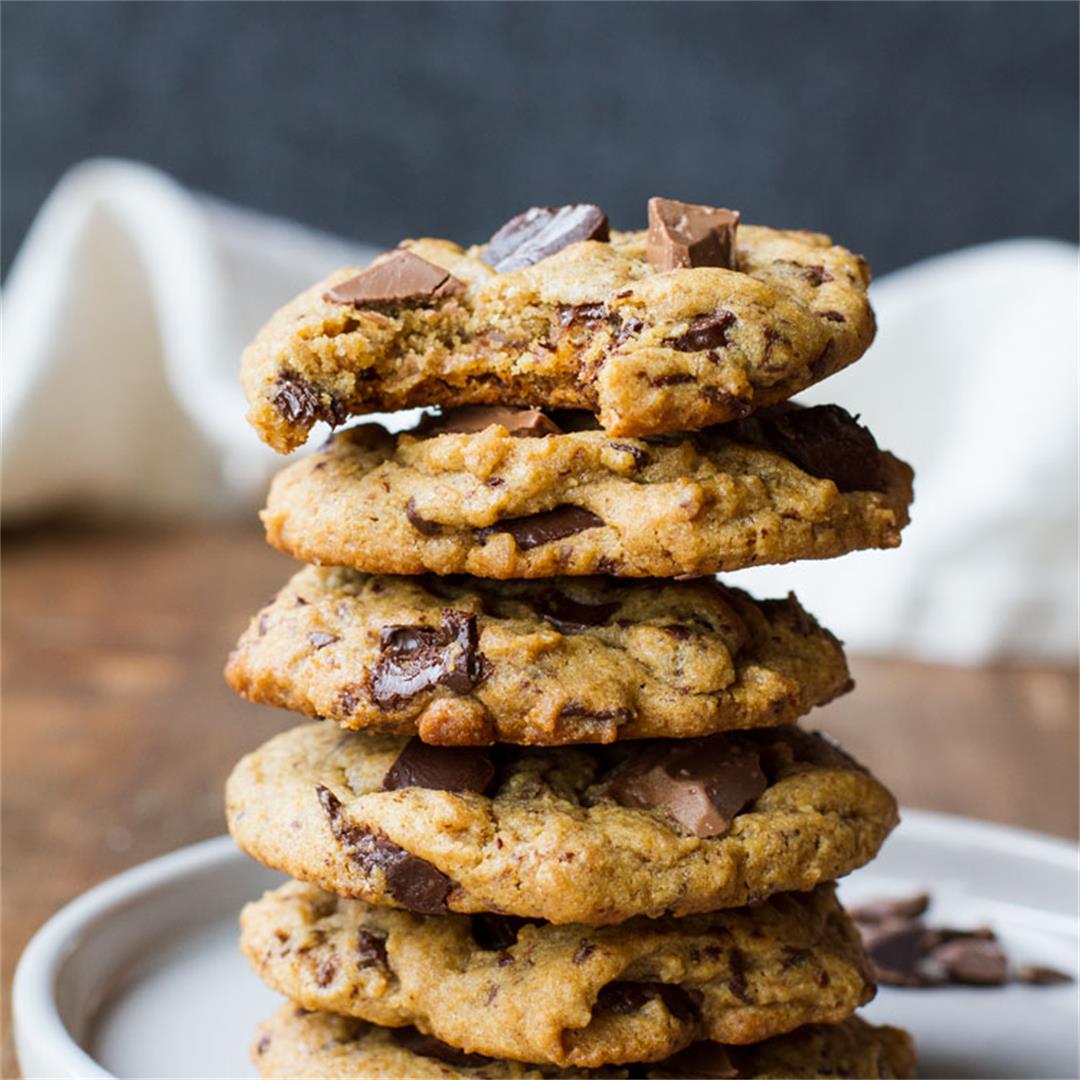 EASY Peanut Butter Chocolate Chip Cookies