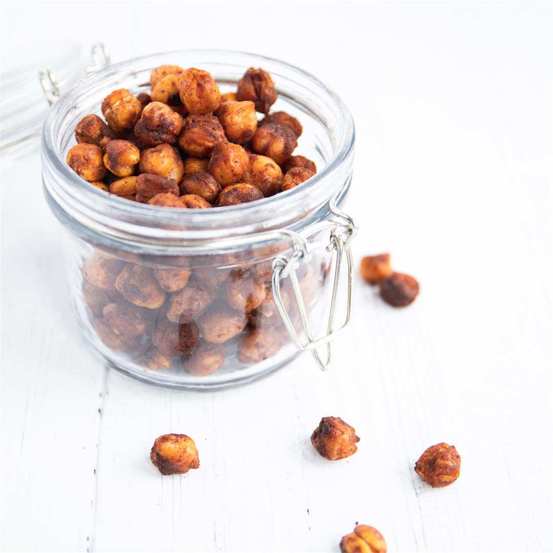 Sweet Roasted Chickpeas with Maple Syrup and Cinnamon