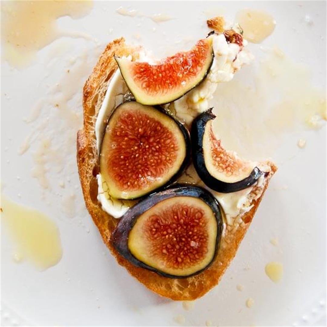 Fig, Cream Cheese and Honey Toasts