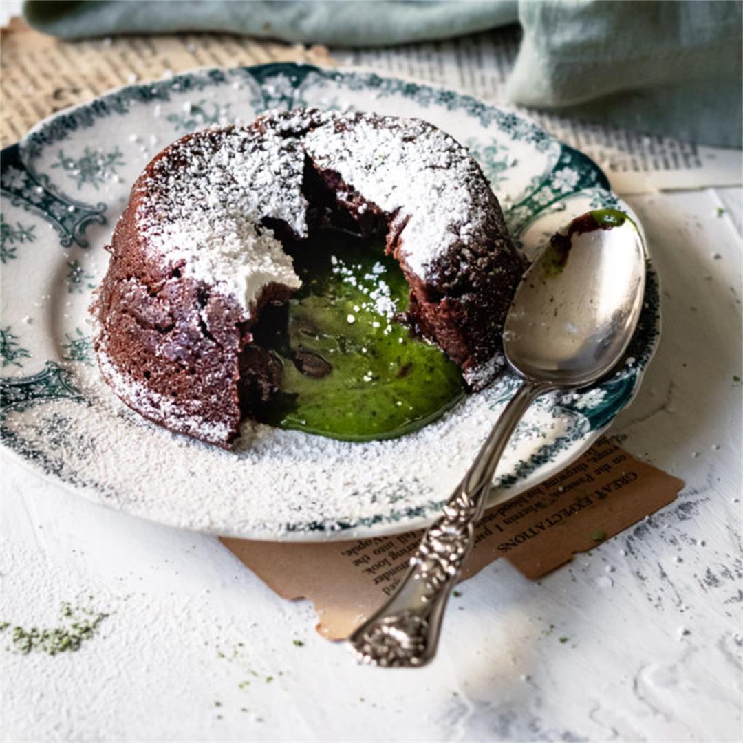 Matcha Lava Cake - Cooking Therapy
